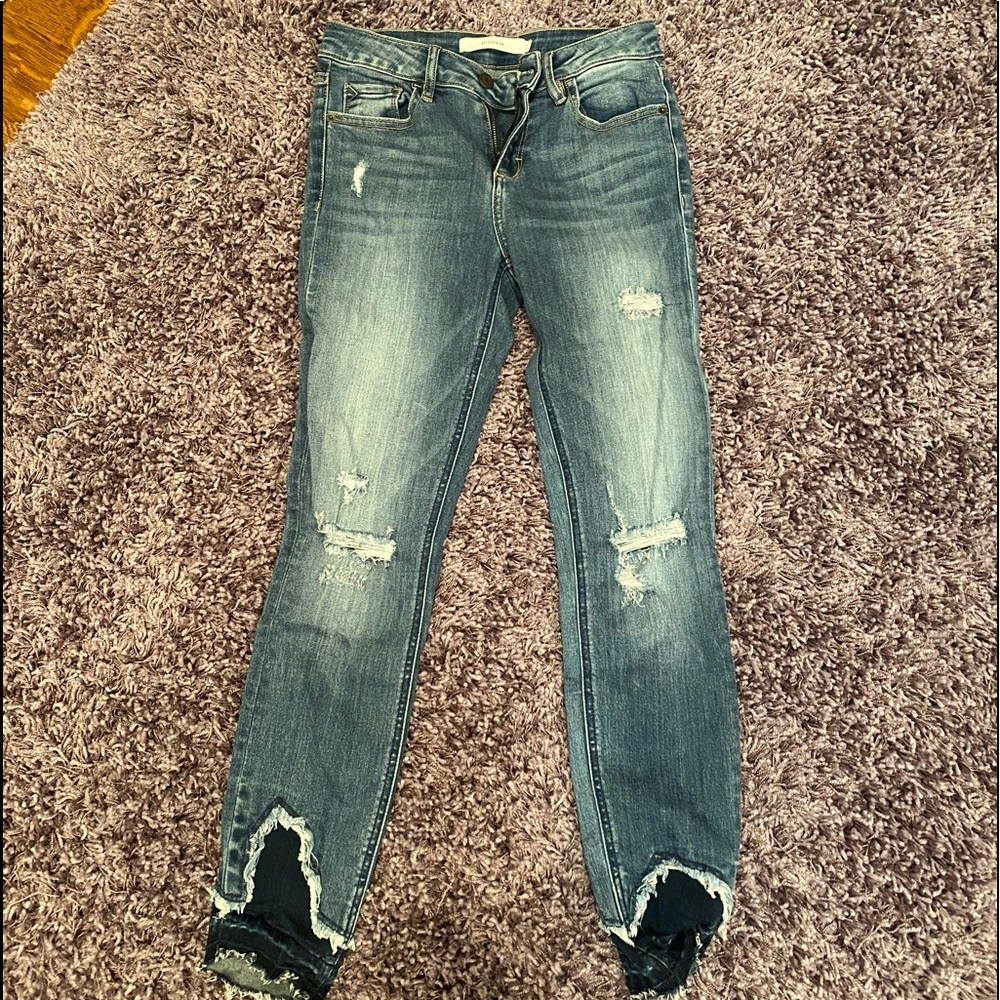 Hidden Jeans with Cool Ends - Size: 26